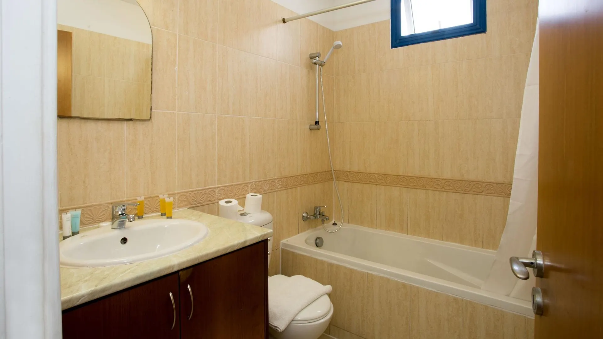 公寓式酒店 Sea Cleonapa Hotel 圣纳帕